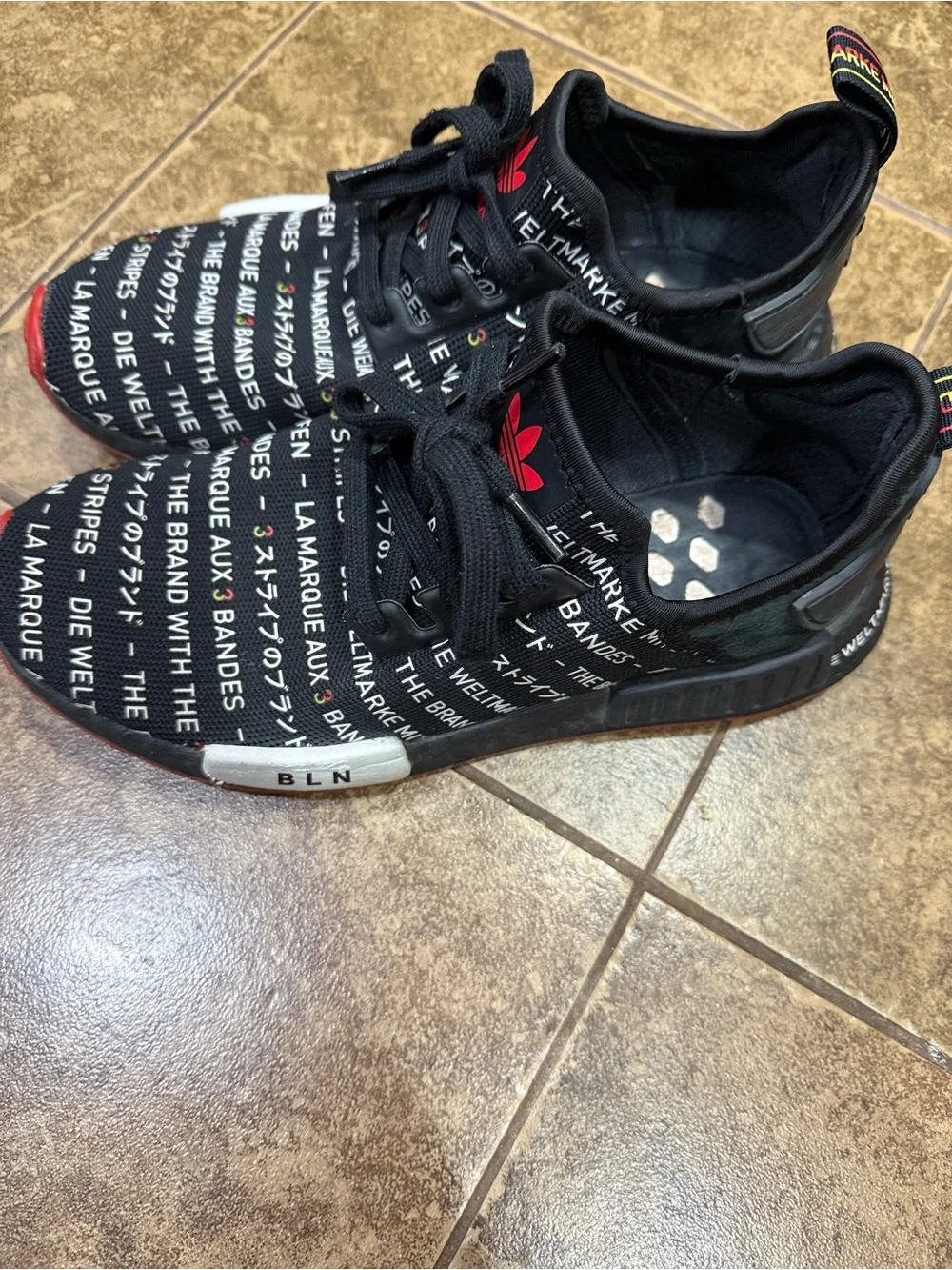 adidas distinctive nmd